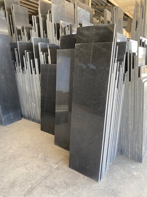 سنگ ساختمانی -گرانیت مشکی (نطنز)Building stone - black granite (Natanz)