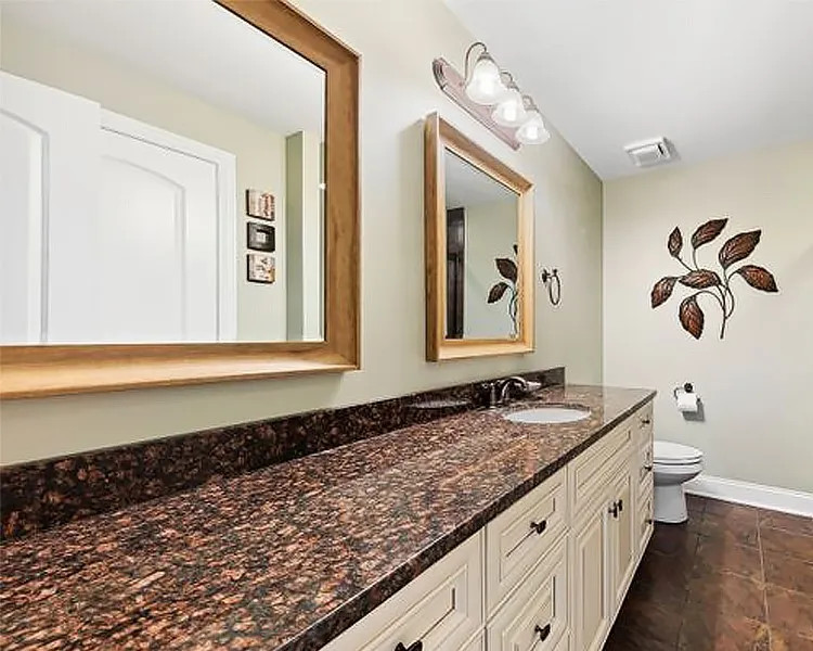 سنگه ساختمانی-گرانیت قهوه ایBuilding stone-brown granite