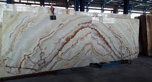 سنگ ساختمانی -مرمر(کرم روشن رگه دار)Building stone - marble (light cream with veins)