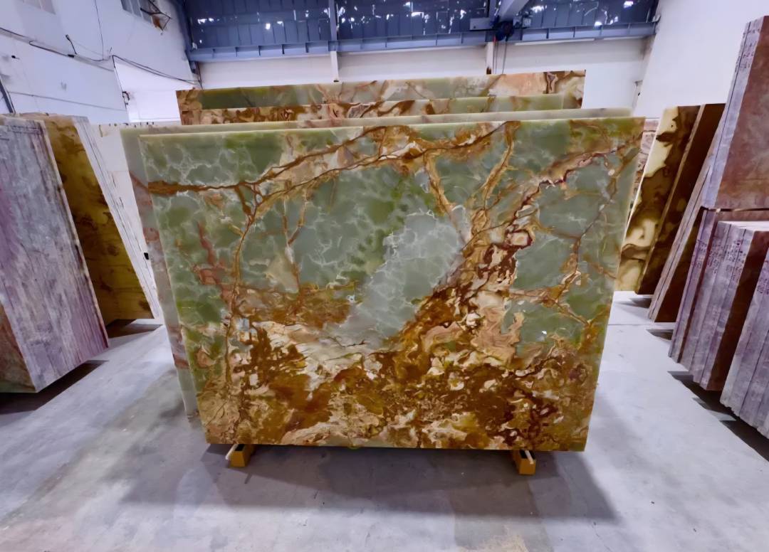 سنگ ساختمانی- اونیکس مرمرکرم  سبزBuilding stone - Onyx marble